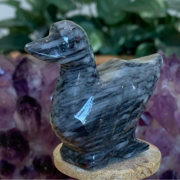 Natural Marble Carved Duck Figurine Bird Figure Carving Polished Pocket Pet 2.5" - Picture 4 of 12